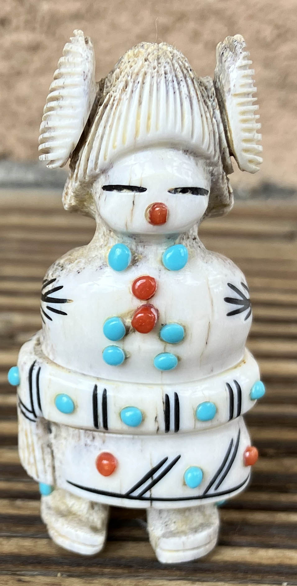 Claudia Peina | Zuni Warrior Maiden Fetish | Penfield Gallery of Indian Arts | Albuquerue, Ndew Mexico